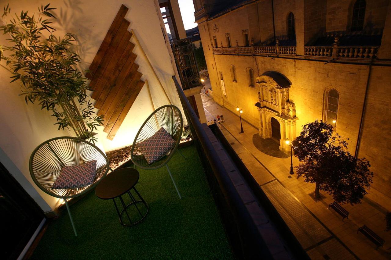 El Atico De La Catedral Apartman Logroño Kültér fotó